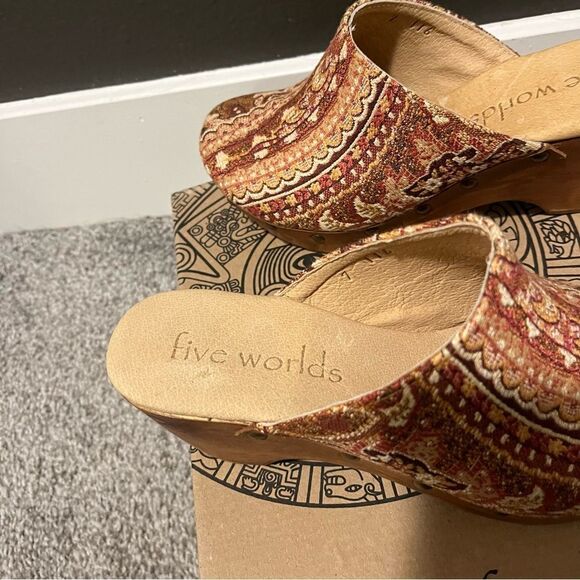 Sundance Five Worlds by Cordani Cyrilla Clogs NEW 7 Brown Multi - Picture 5 of 13